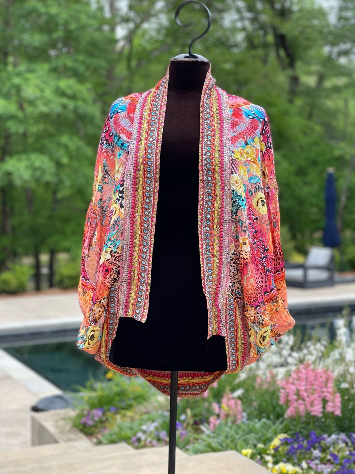 Blakeline Bubble Cape: Bottega