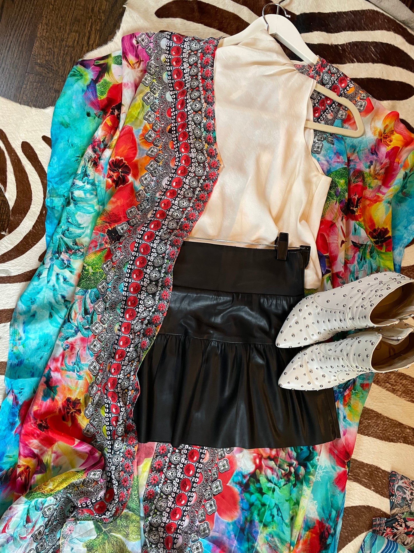 Blakeline Kimono: Colorful Queen