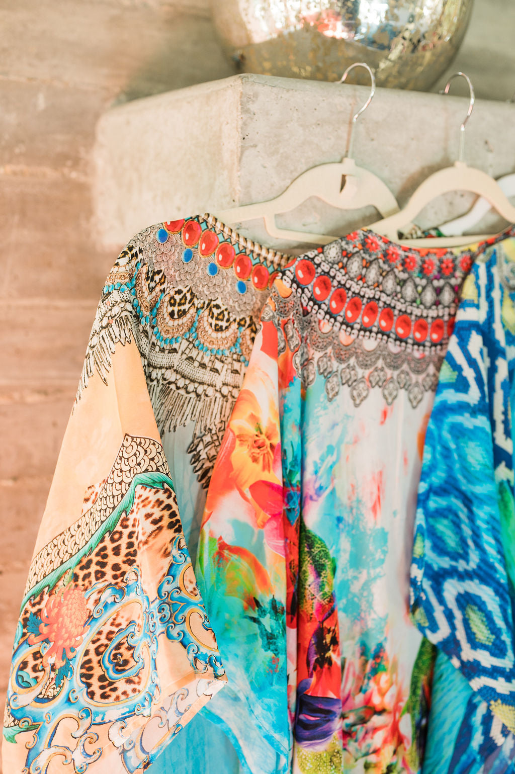 Blakeline Kimono: Colorful Queen