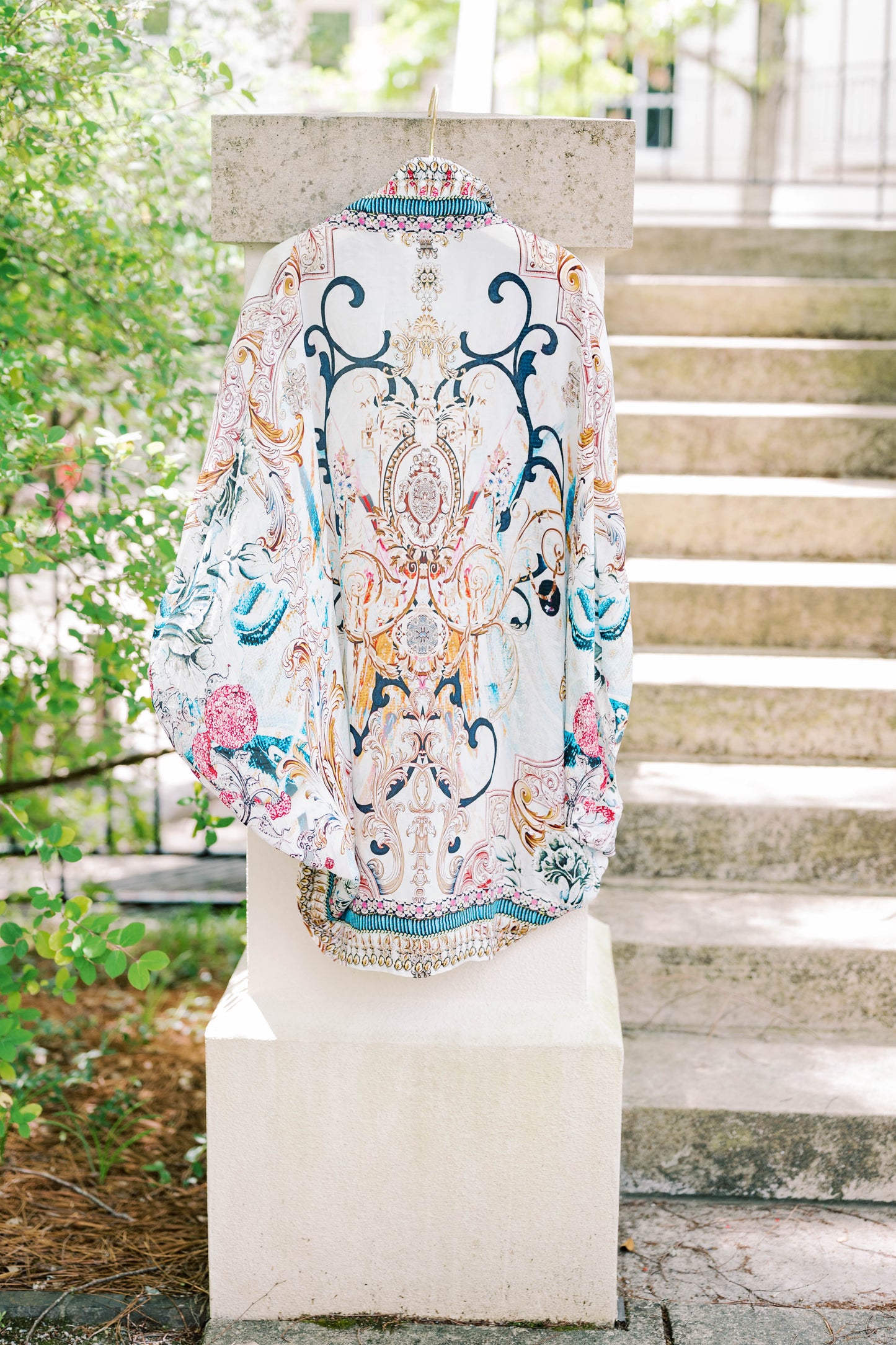 Blakeline Bubble Cape: Versailles
