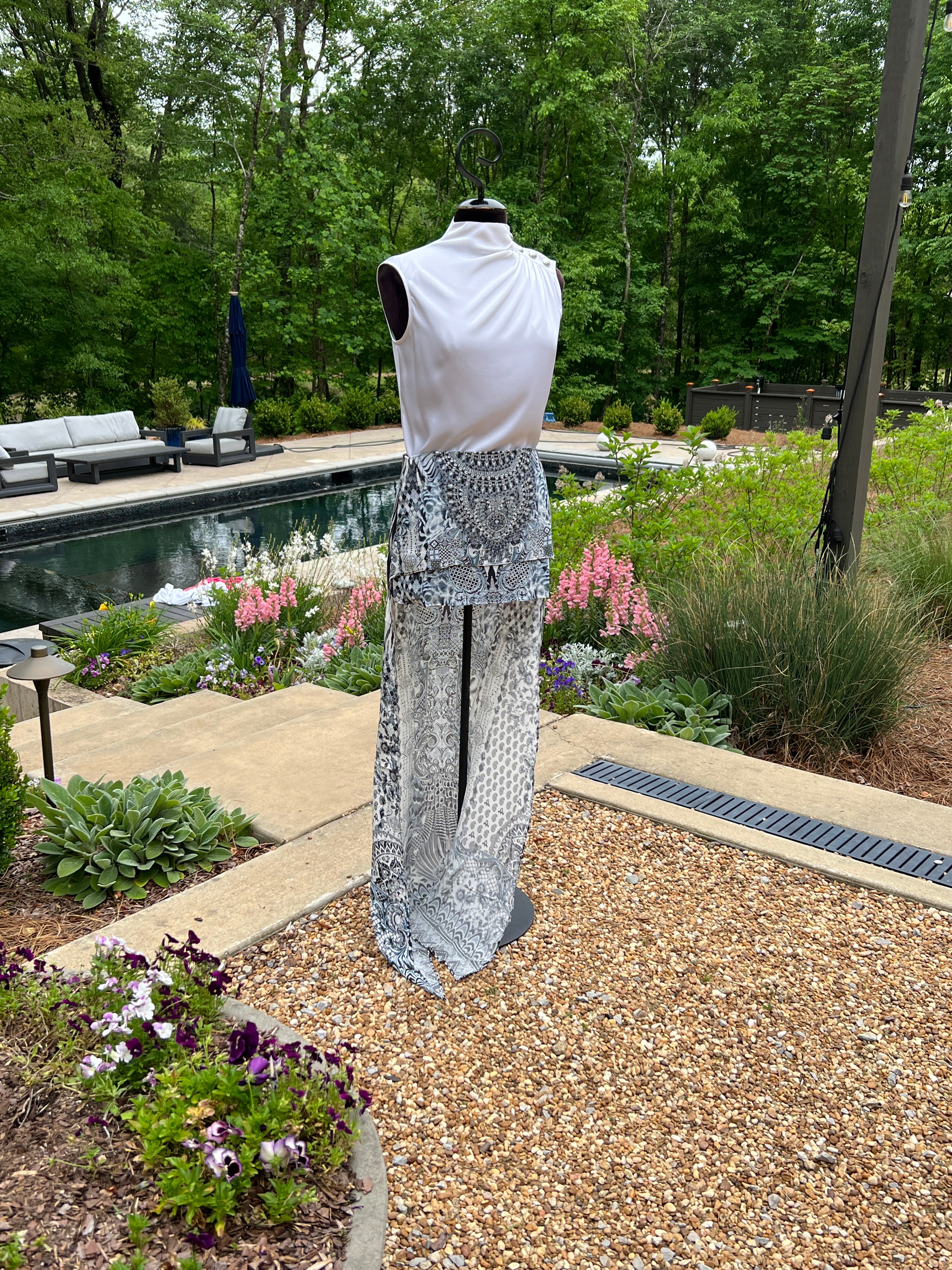 Blakeline Hi-Lo Skirt: Southern Charm